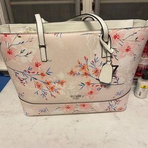 Guess Floral Tote